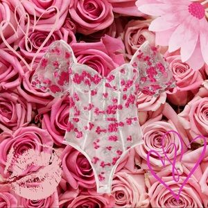 🌸🌺💖Pink Floral Embroidered Bodysuit💖🌺🌸